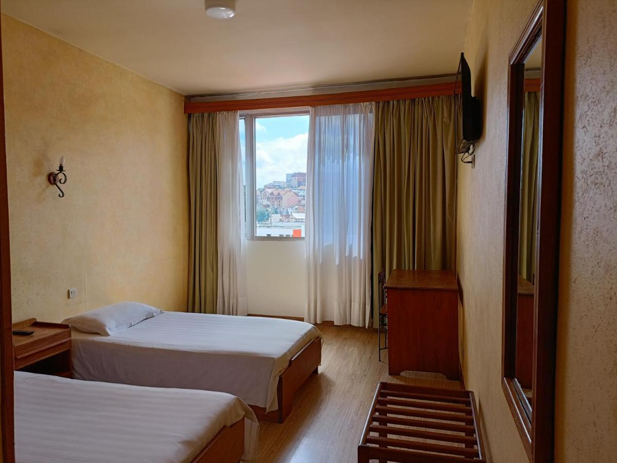 Aina Hotel Antananarivo Exterior photo