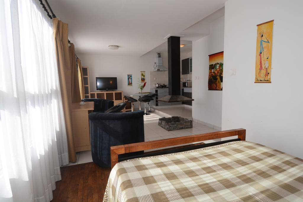 Aina Hotel Antananarivo Room photo